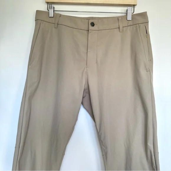Lululemon Commission Pant Classic *Warpstreme 32"
Tofino Sand - Picture 9 of 13